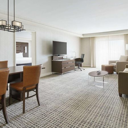 Doubletree By Hilton Colorado Springs Hotel Екстериор снимка