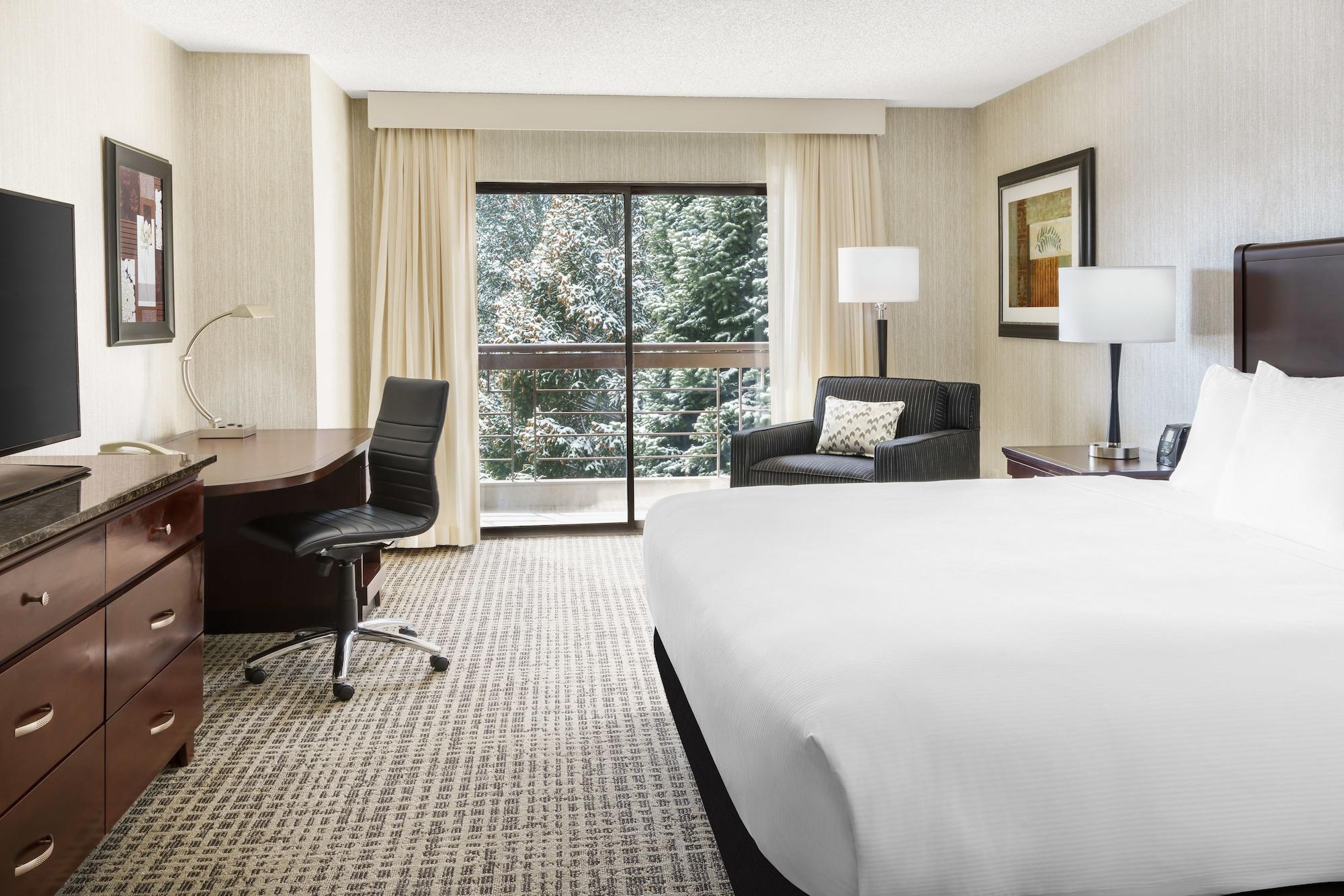 Doubletree By Hilton Colorado Springs Hotel Екстериор снимка