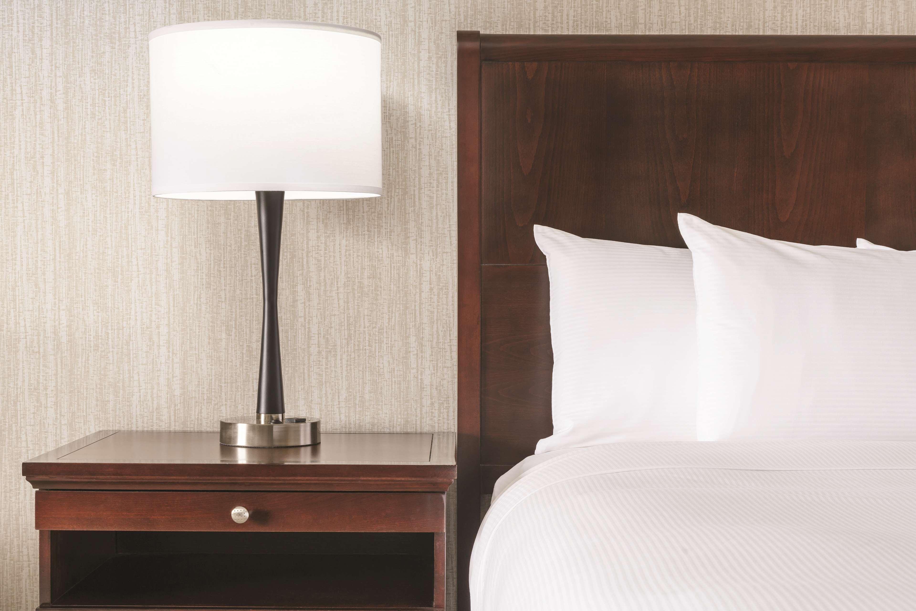 Doubletree By Hilton Colorado Springs Hotel Екстериор снимка