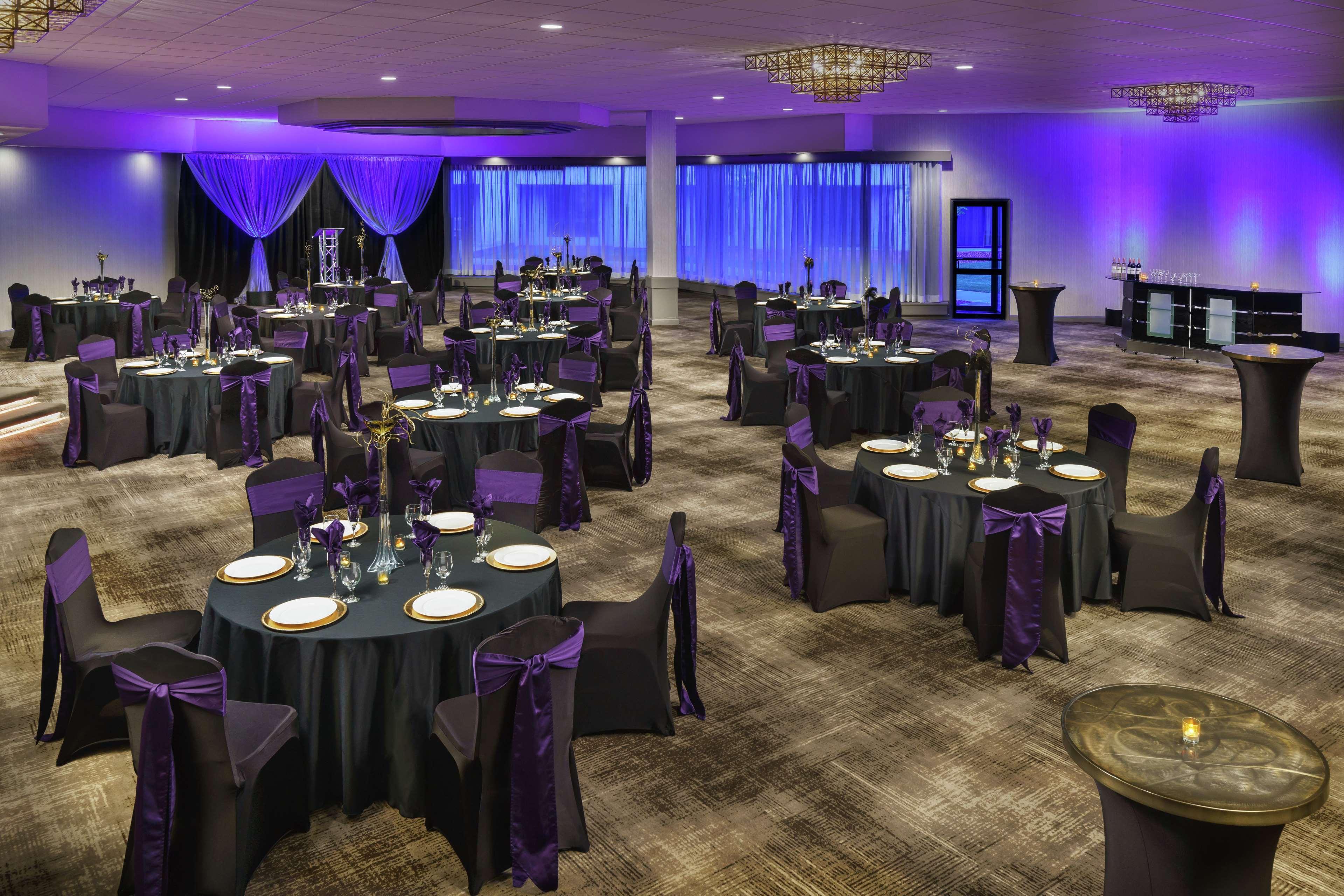 Doubletree By Hilton Colorado Springs Hotel Екстериор снимка
