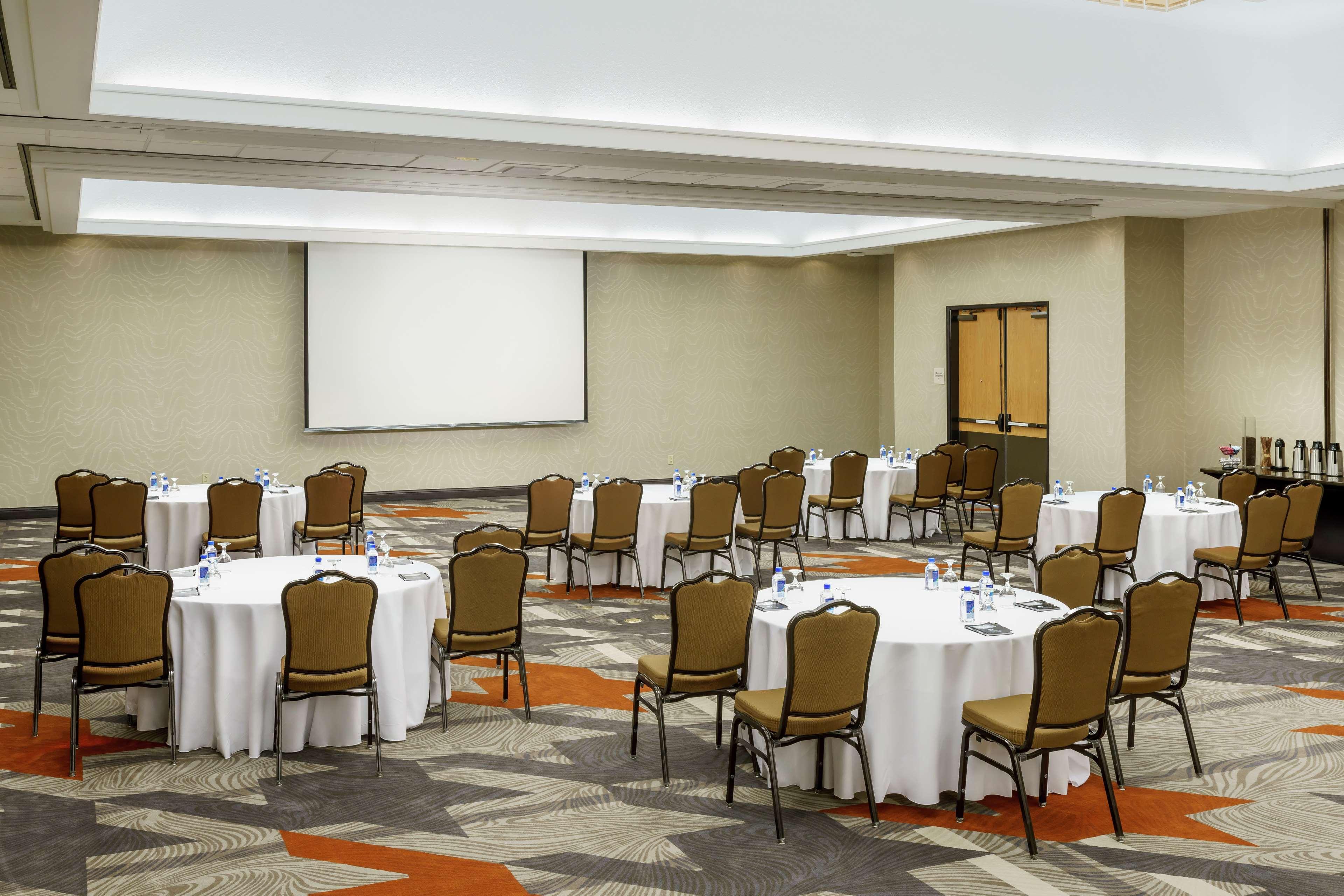 Doubletree By Hilton Colorado Springs Hotel Екстериор снимка