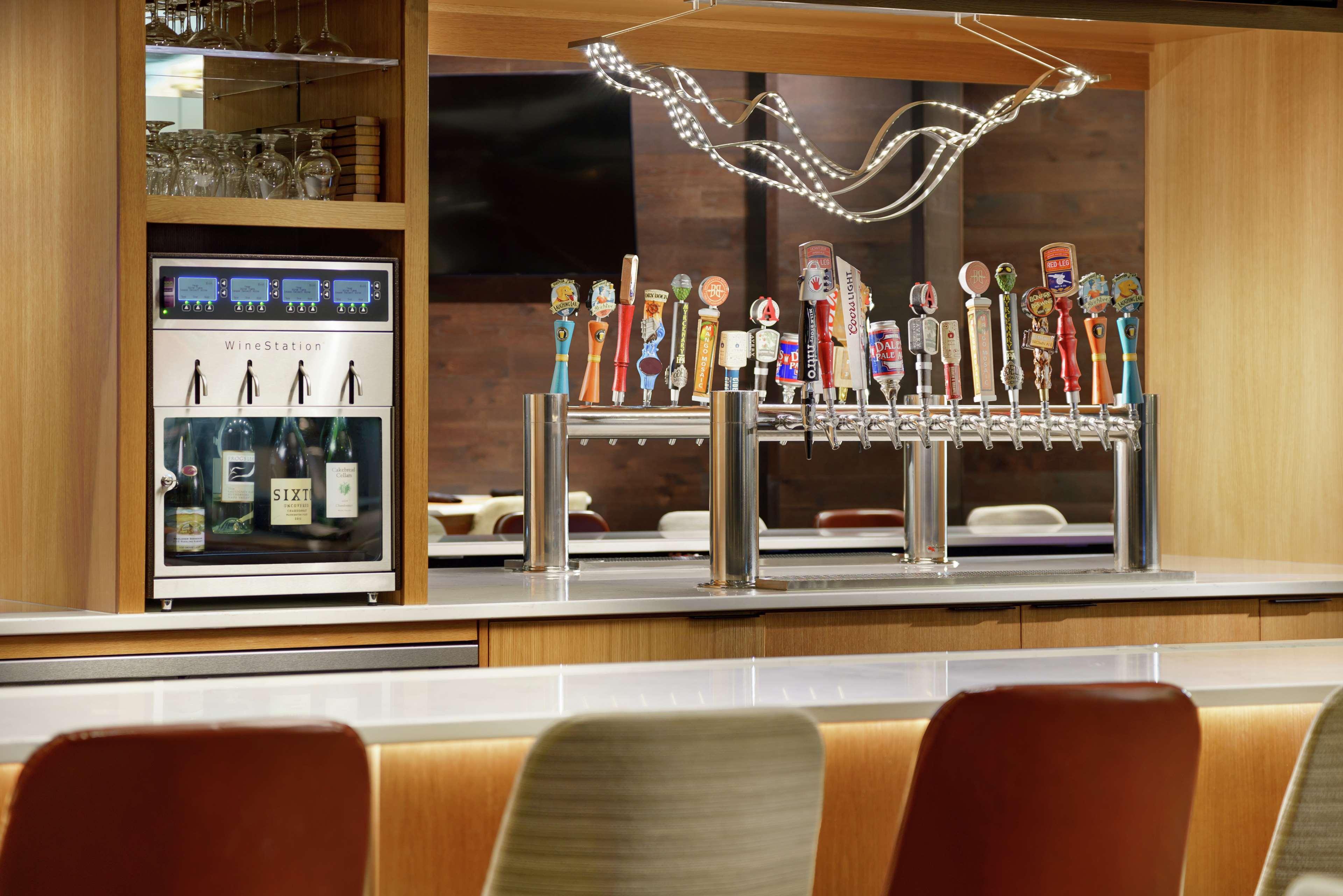 Doubletree By Hilton Colorado Springs Hotel Екстериор снимка