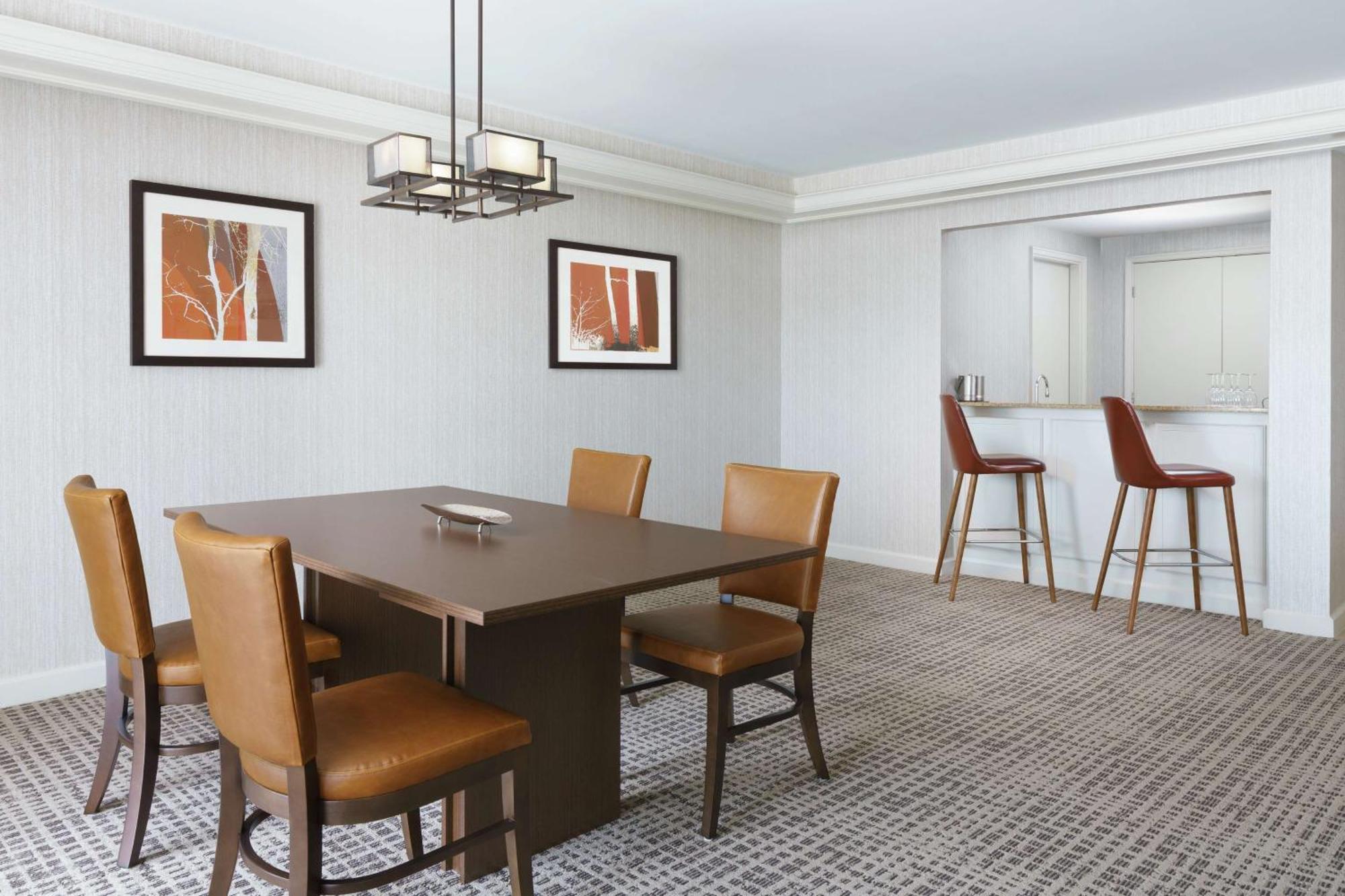 Doubletree By Hilton Colorado Springs Hotel Екстериор снимка