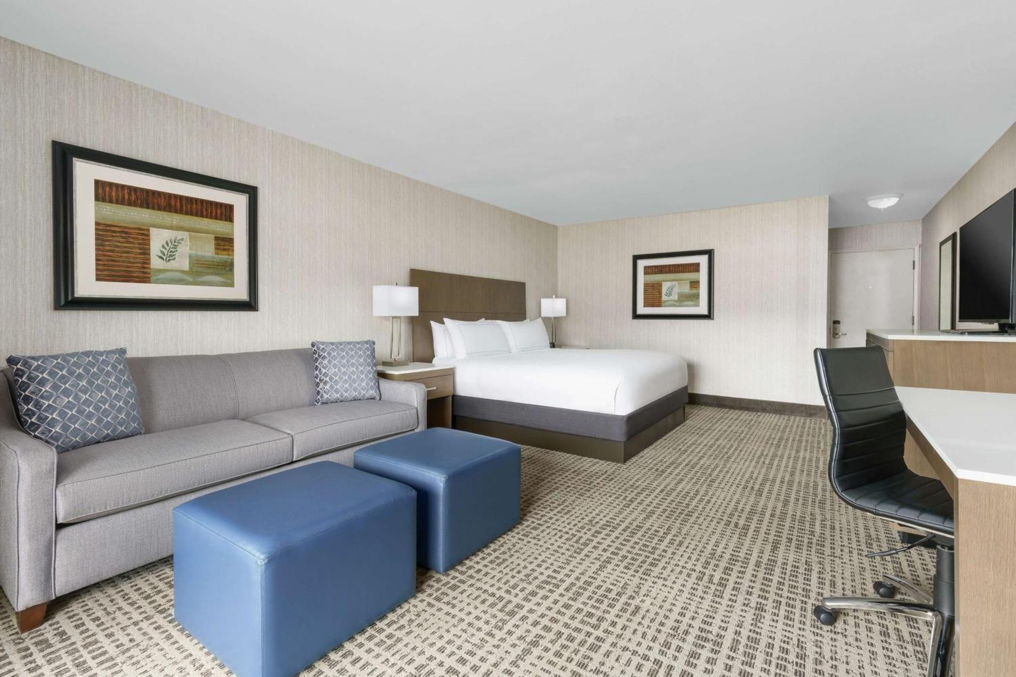 Doubletree By Hilton Colorado Springs Hotel Екстериор снимка
