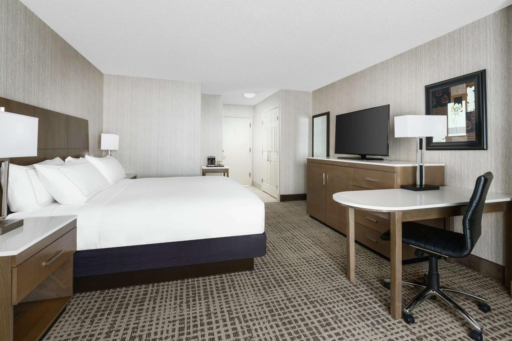 Doubletree By Hilton Colorado Springs Hotel Екстериор снимка