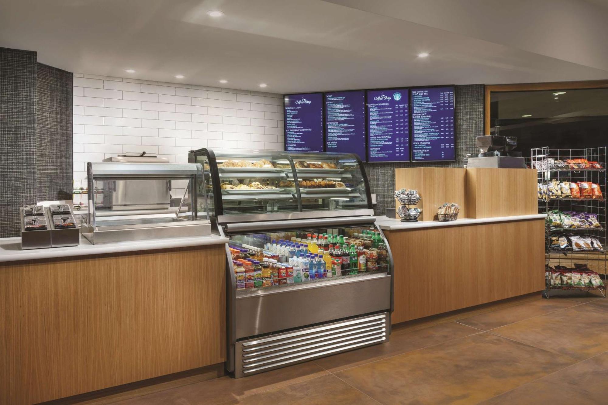 Doubletree By Hilton Colorado Springs Hotel Екстериор снимка