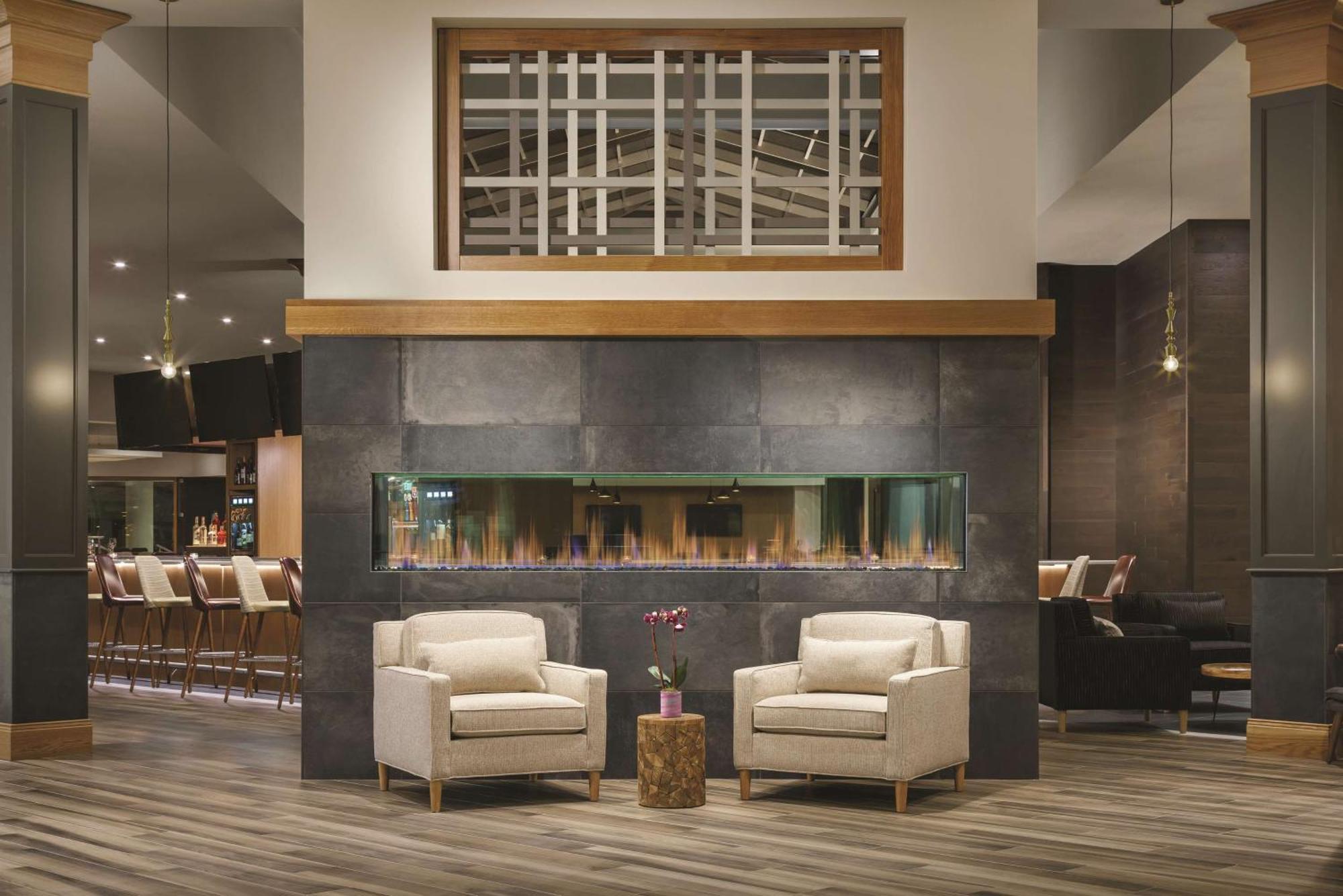 Doubletree By Hilton Colorado Springs Hotel Екстериор снимка